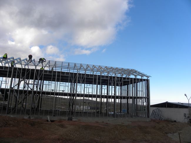 Строительство казармы на полигоне в Таразе с использованием ЛСТК
